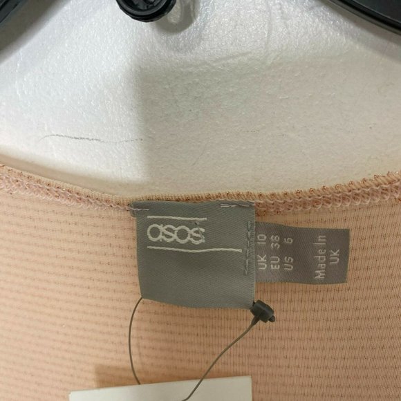 Elegant Tan Women's Sweater - Picture 4 of 5